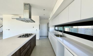 Casa en  venta y alquiler La Providencia Canning