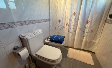 PH cuatro ambientes cochera y terraza venta en Sarandi apto credito