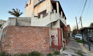 PH cuatro ambientes cochera y terraza venta en Sarandi apto credito