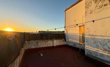 PH cuatro ambientes cochera y terraza venta en Sarandi apto credito