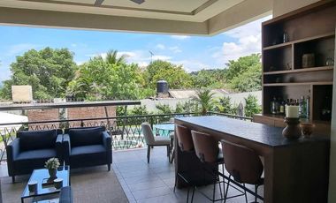 Venta Casa de Lujo en Playa La Coqueta, Tequesquitengo