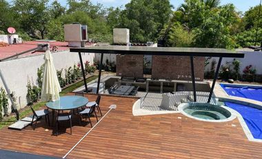 Venta Casa de Lujo en Playa La Coqueta, Tequesquitengo