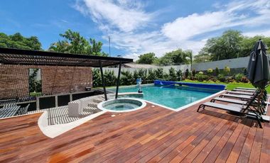 Venta Casa de Lujo en Playa La Coqueta, Tequesquitengo