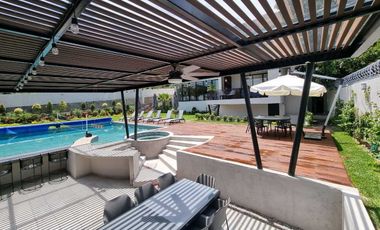 Venta Casa de Lujo en Playa La Coqueta, Tequesquitengo