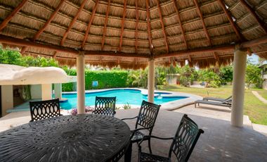 JOYA ESCONDIDA EN LAS CASCADAS, CANCÚN