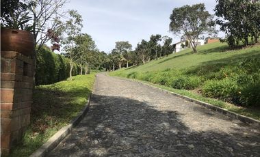 Venta de casa campestre en el Alto de Palmas