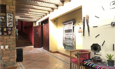 Venta de casa campestre en el Alto de Palmas