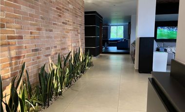 Venta Casa Loma del Chocho Envigado con vista a la ciudad