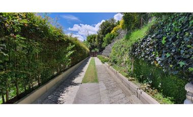 Venta Casa Loma del Chocho Envigado con vista a la ciudad