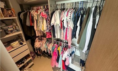 LUJOSO APARTAMENTO EN VENTA EN RIOMAR