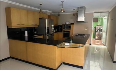 Casa en Venta en Sabaneta sector Loma de San José