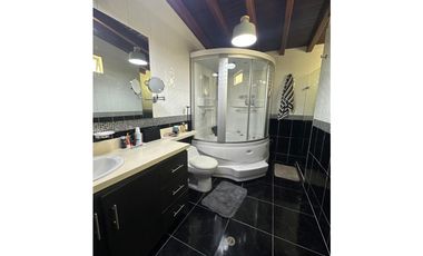 Casa en Venta en Sabaneta sector Loma de San José