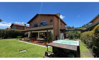 Hermosa casa para la venta en unidad cerrada en el retiro LDC