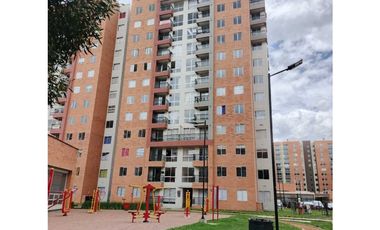 Arriendo apto en conjunto cerrado en Madrid $1.000.000