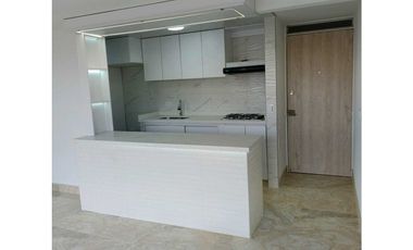 Arriendo apto en conjunto cerrado en Madrid $1.000.000