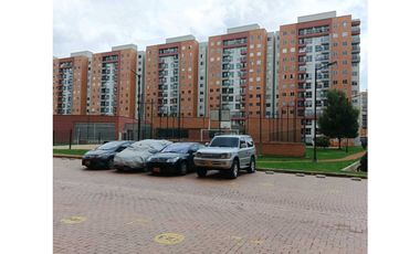 Arriendo apto en conjunto cerrado en Madrid $1.000.000