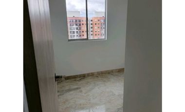 Arriendo apto en conjunto cerrado en Madrid $1.000.000