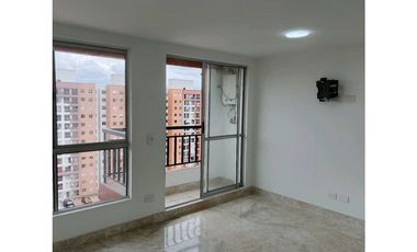 Arriendo apto en conjunto cerrado en Madrid $1.000.000