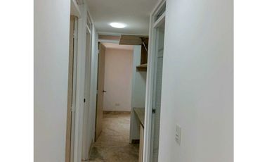 Arriendo apto en conjunto cerrado en Madrid $1.000.000