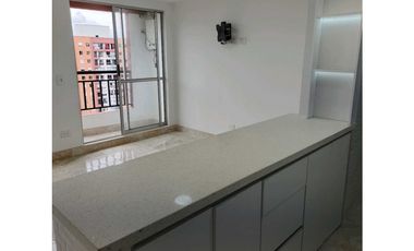 Arriendo apto en conjunto cerrado en Madrid $1.000.000