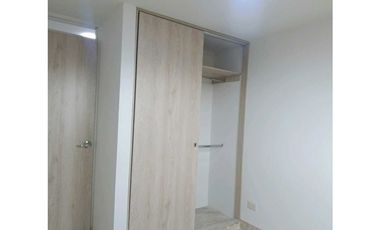Arriendo apto en conjunto cerrado en Madrid $1.000.000