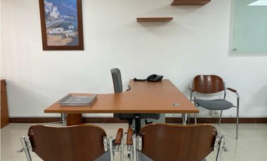 Oficina totalmente amoblada en arriendo en El Poblado, Milla de Oro