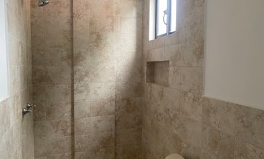 Venta casa a estrenar, sector Mitad del Mundo