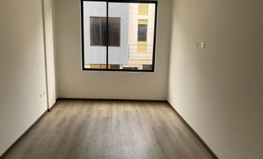 Venta casa a estrenar, sector Mitad del Mundo