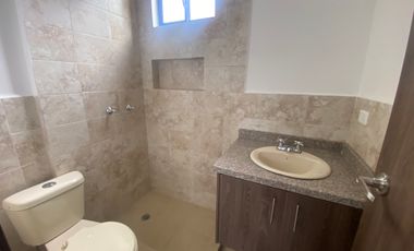 Venta casa a estrenar, sector Mitad del Mundo