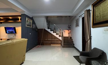 Dijual rumah mewah jln poros Ance daeng ngoyo panakukang Makassar