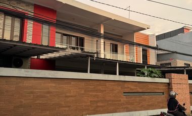 Dijual rumah mewah jln poros Ance daeng ngoyo panakukang Makassar