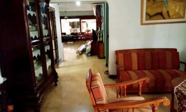 RUMAH DI DAGO  2 LANTAI VIEW BANDUNG LOKASI STRATEGIS MENGUNTUNGKAN COCOK UNTUK CAFE, GUEST HOUSE, HUNIAN, KANTOR ATAU INVESTASI, SEBELAH LAPANGAN GOLF DAGO BANDUNG