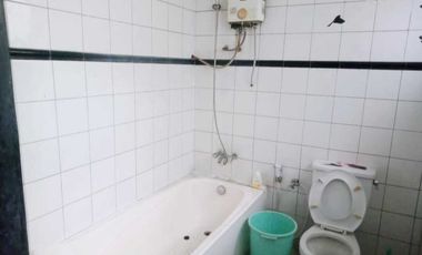 RUMAH DI DAGO  2 LANTAI VIEW BANDUNG LOKASI STRATEGIS MENGUNTUNGKAN COCOK UNTUK CAFE, GUEST HOUSE, HUNIAN, KANTOR ATAU INVESTASI, SEBELAH LAPANGAN GOLF DAGO BANDUNG