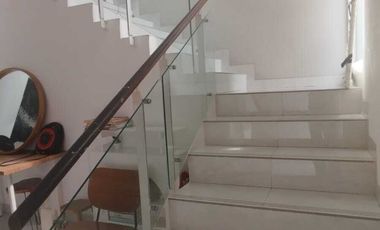 Di Jual Cepat Rumah Mewah Hoek Taman Surya, Cengkareng Jakarta Barat