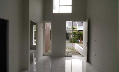 Rumah Dikontrakkan Menganti Bangunan Baru di Jade Hamlet