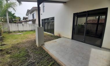 Venta de Casa en Ph Nativa, Panamá Pacifico