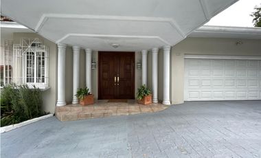 Venta de Casa en Betania, Urbanización 2 Mares