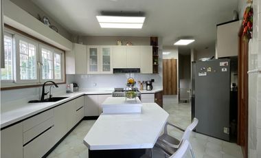 Venta de Casa en Betania, Urbanización 2 Mares