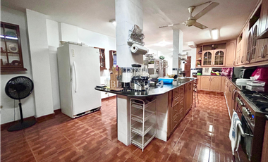 VENDO CASA EN SAN FRANCISCO -CALLE 74 (3)