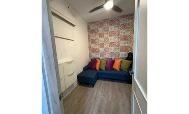 ALQUILO APARTAMENTOS EN SAN CARLOS PUNTACAELOEDIFICIO SOLARIO AMOBLADO