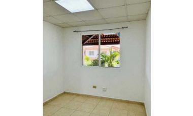 ALQUILO CASA EN LA CHORRERA COSTA VERDE LA ARBOLEDA LOS ALMENDROS 3R