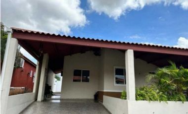 ALQUILO CASA EN LA CHORRERA COSTA VERDE LA ARBOLEDA LOS ALMENDROS 3R