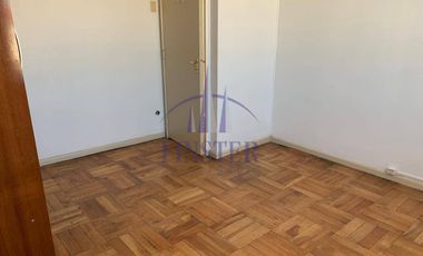 Arriendo Amplio e impecable departamento Estación Central