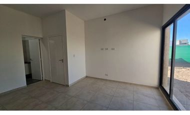 VENTA · CASA  ESTRENAR ·3 DORMITORIO · MAIPÚ · B. PRIVA VISTA OLIVA