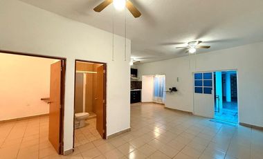 * CASA EN UN NIVEL CON AMPLIOS ESPACIOS  , A 2 MIN DEL CENTRO DE CONVENCIONES  (SUR DE CUERNAVACA)* 