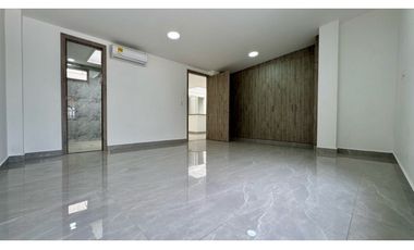 Casa de lujo nueva en venta | Dos pisos - Las Mercedes, Palmira Valle