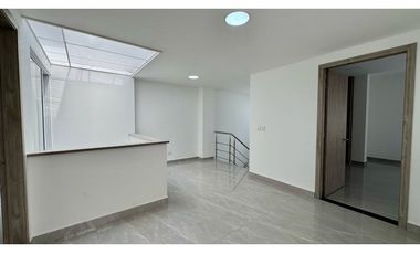 Casa de lujo nueva en venta | Dos pisos - Las Mercedes, Palmira Valle