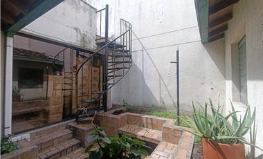 CASA PARA LA RENTA EN LAURELES SECTOR EL VELODROMO