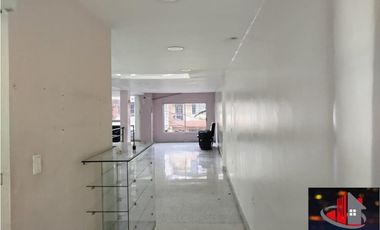 ARRIENDO HERMOSO LOCAL CON EXCELENTE UBICACIÓN EN EL CENTRO DE ITAGU