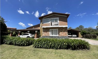 Casa en Arriendo en La Ceja vía Rionegro